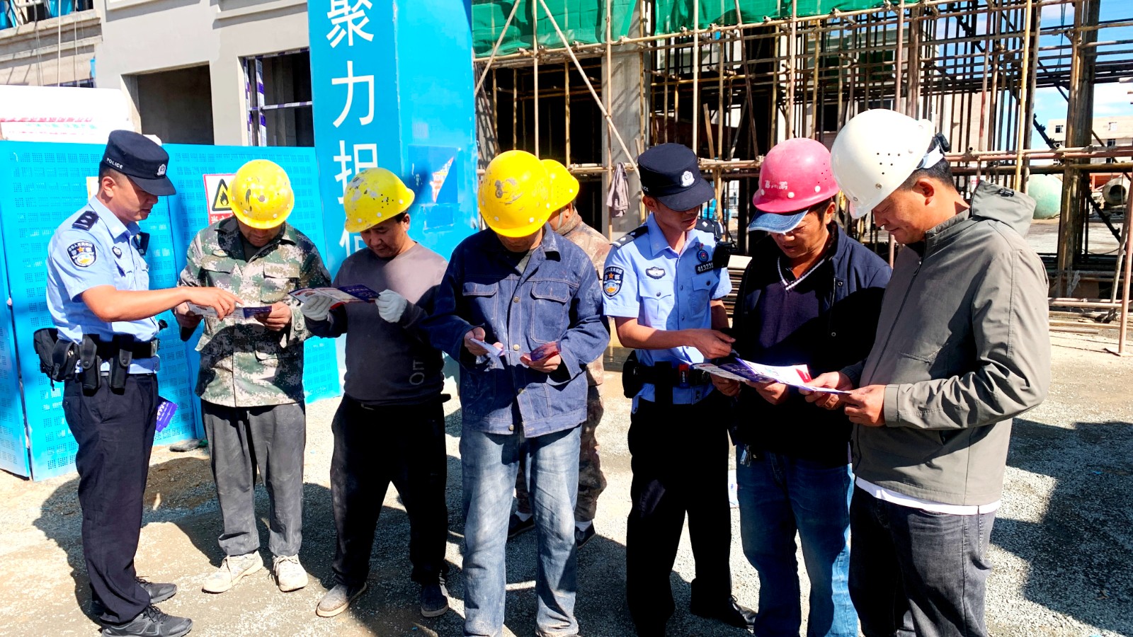 配圖（QEY法治邊疆行）黨建引領(lǐng)繪就邊境(43178924)-20250908110639