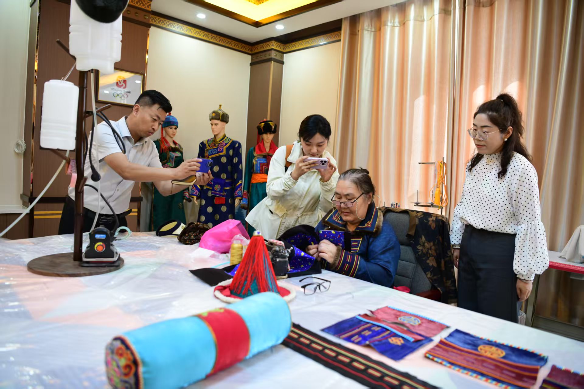 （QEY，法治邊疆行配圖）肅北：非遺館繪(43274603)-20250908103857